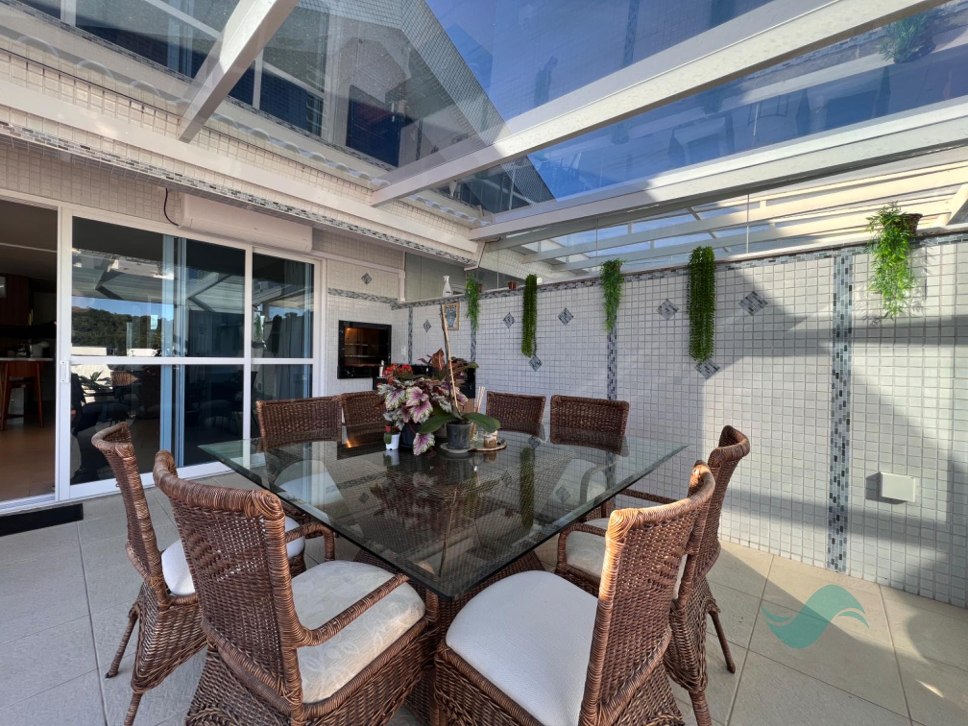 Cobertura à venda com 4 suítes, 3 vagas e 198m² no Jurerê, Florianópolis (SC) — foto 26 de 28