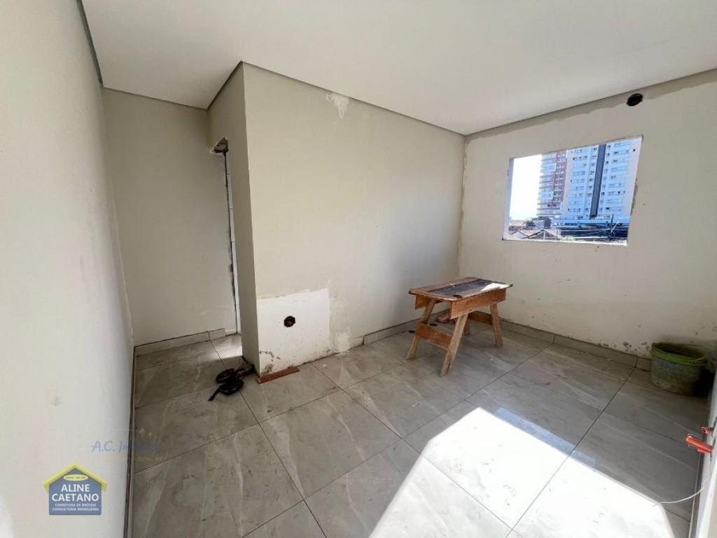 Casa à venda com 3 quartos, 3 suítes, 1 vaga e 101m² no Guilhermina, Praia Grande (SP) — foto 4 de 15