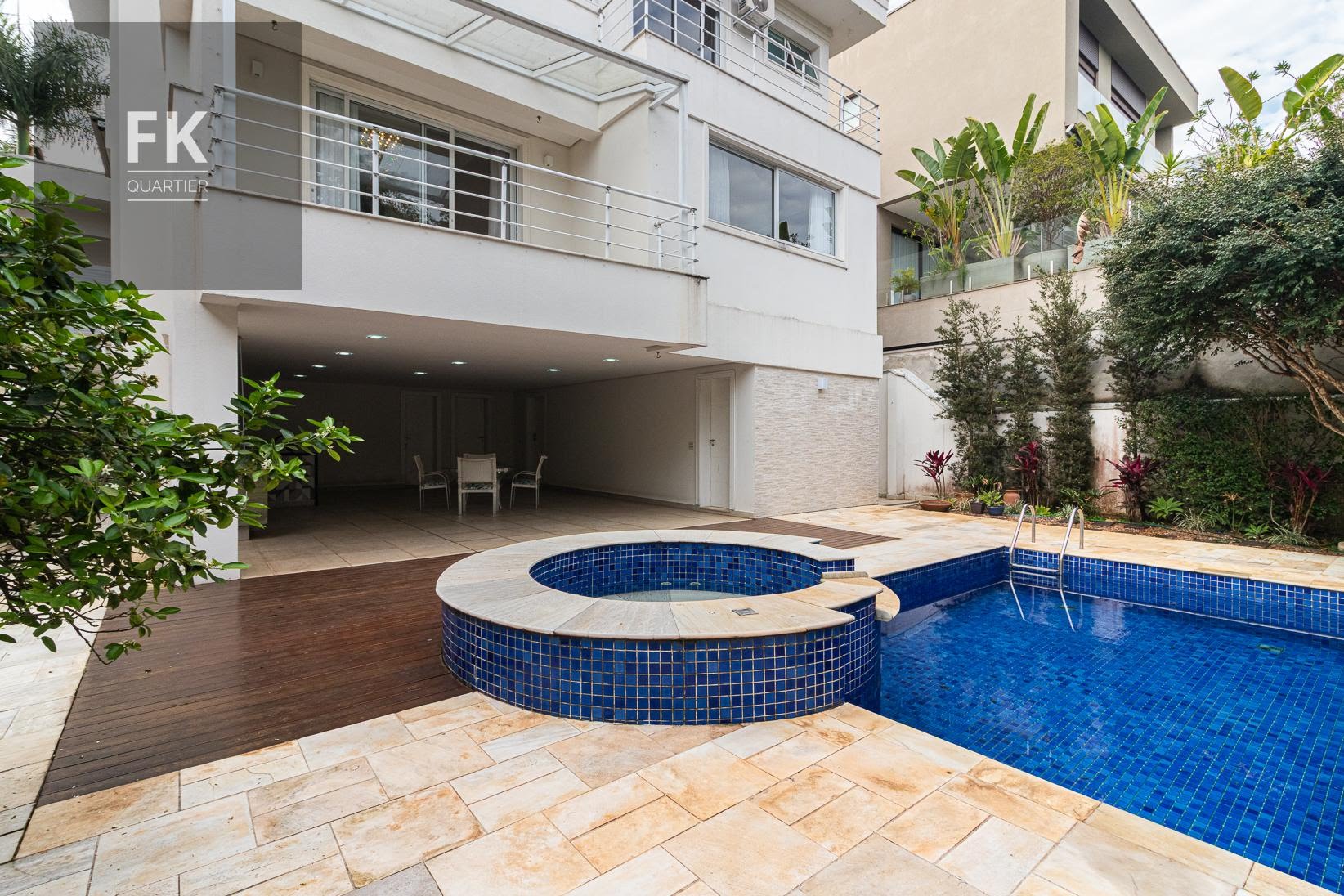 Casa à venda com 4 quartos, 4 suítes, 4 vagas e 435m² no Alphaville, Santana de Parnaíba (SP) — foto 2 de 30