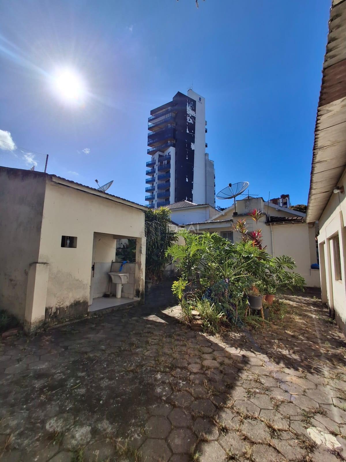 Casa à venda com 4 quartos, 2 banheiros, 4 vagas e 360m² no Centro, Campos dos Goytacazes (RJ) — foto 21 de 30