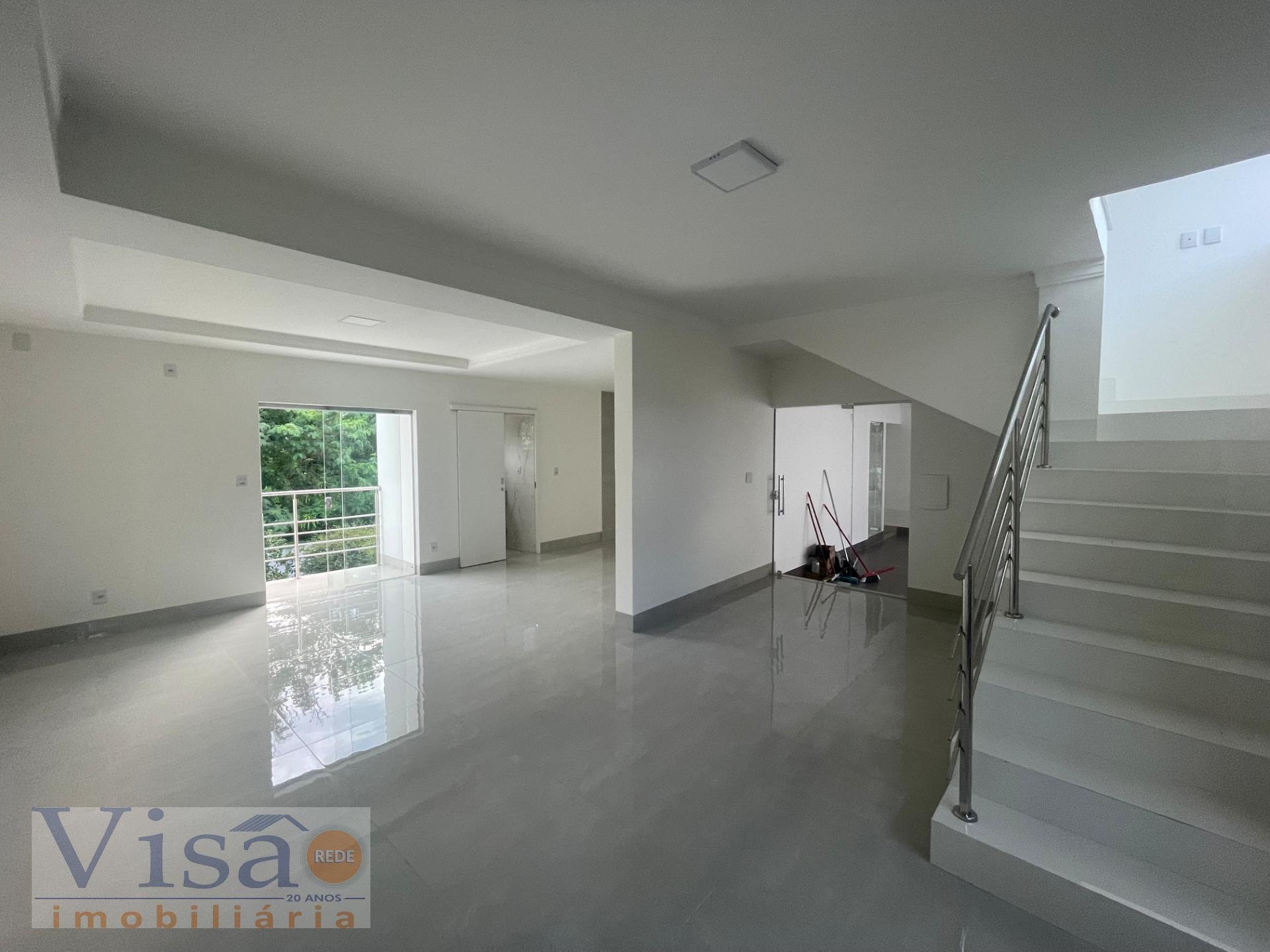 Casa à venda com 2 quartos, 1 suíte, 2 vagas e 300m² no Alto do Córrego, Paracatu (MG) — foto 2 de 24