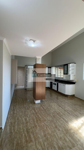 Casa Sobrado Bairro São José - Franca - 3 Dormitorios Suite