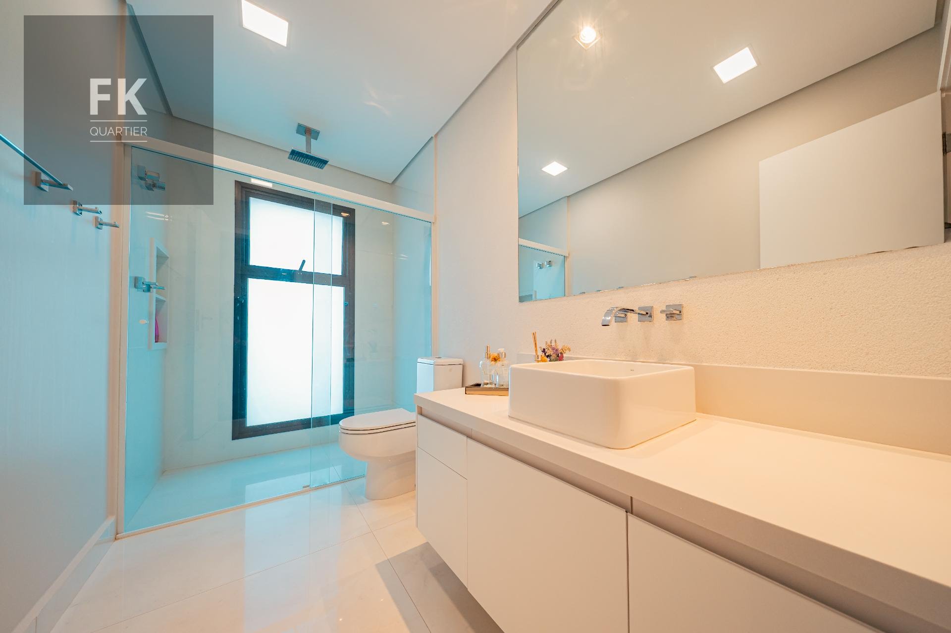 Casa à venda com 5 quartos, 5 suítes, 6 vagas e 400m² no Alphaville, Santana de Parnaíba (SP) — foto 26 de 30