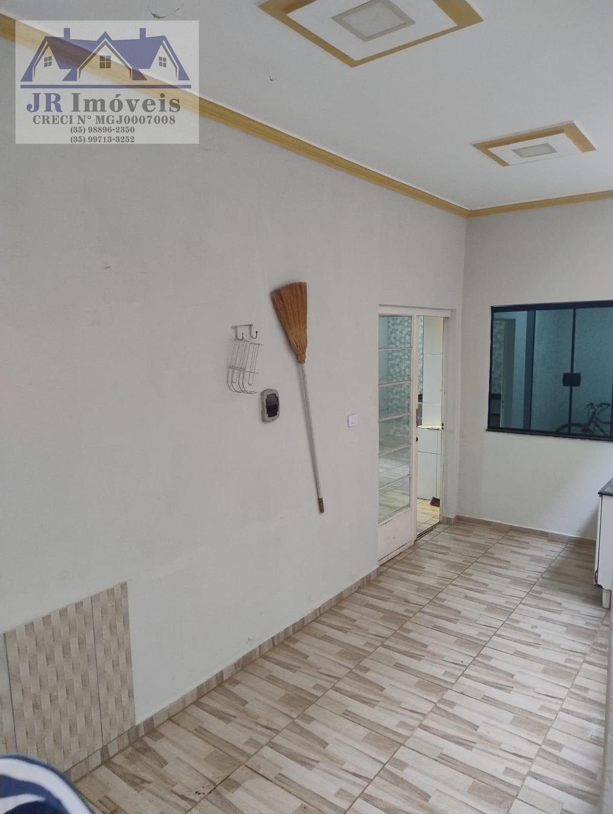 Casa à venda com 5 quartos e 2 banheiros no São José, Pedralva (MG) — foto 13 de 23