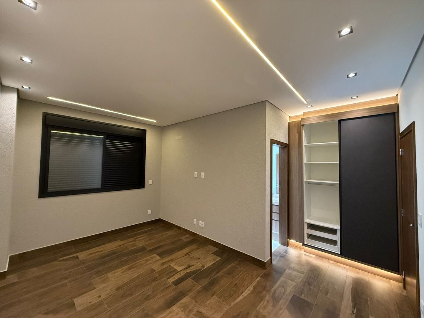 Casa à venda com 4 quartos, 4 suítes, 6 vagas e 421m² no Alphaville, Ribeirão Preto (SP) — foto 17 de 30