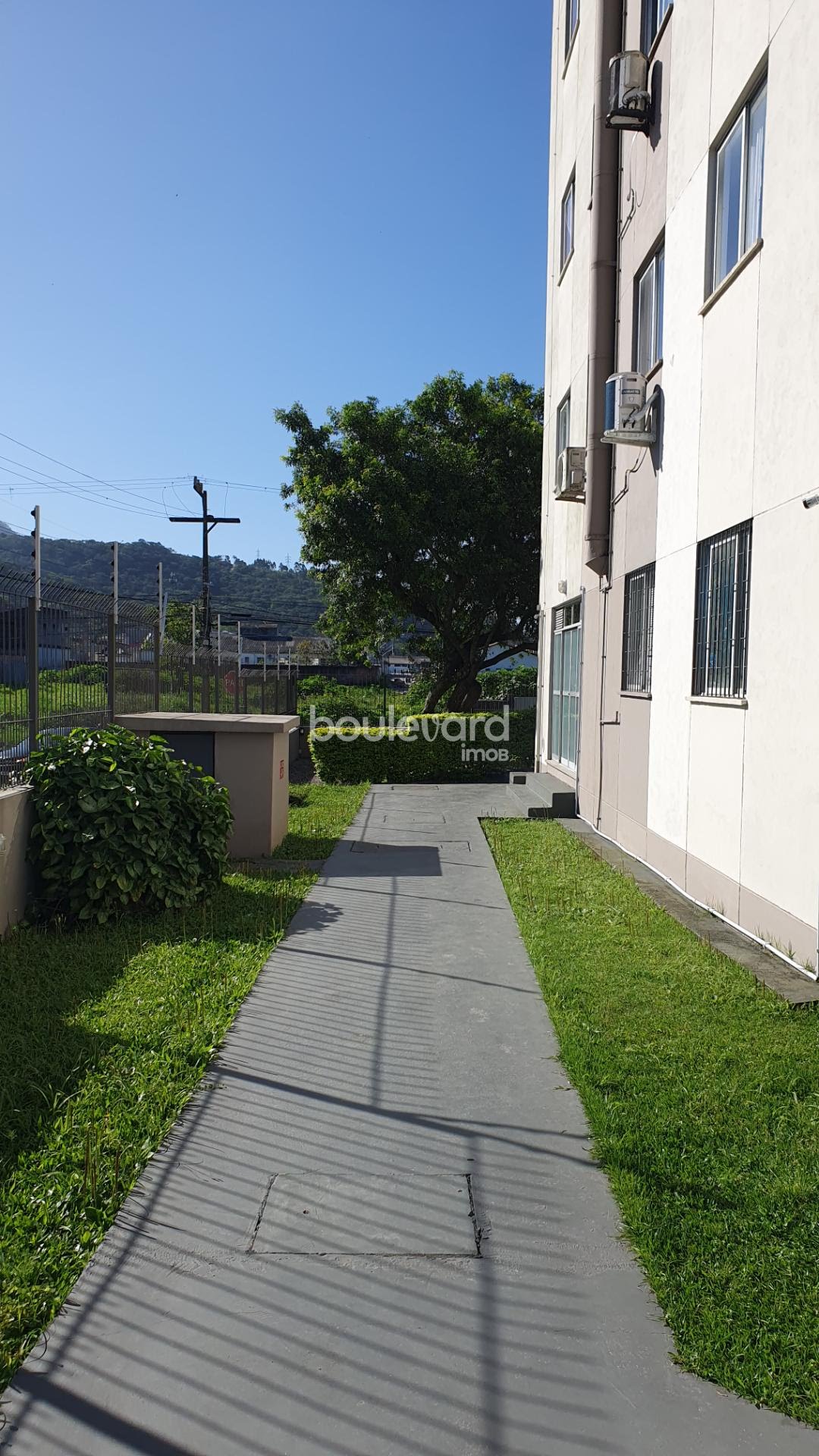 Apartamento à venda com 2 quartos, 1 banheiro, 1 vaga e 47m² no Serraria, São José (SC) — foto 17 de 18