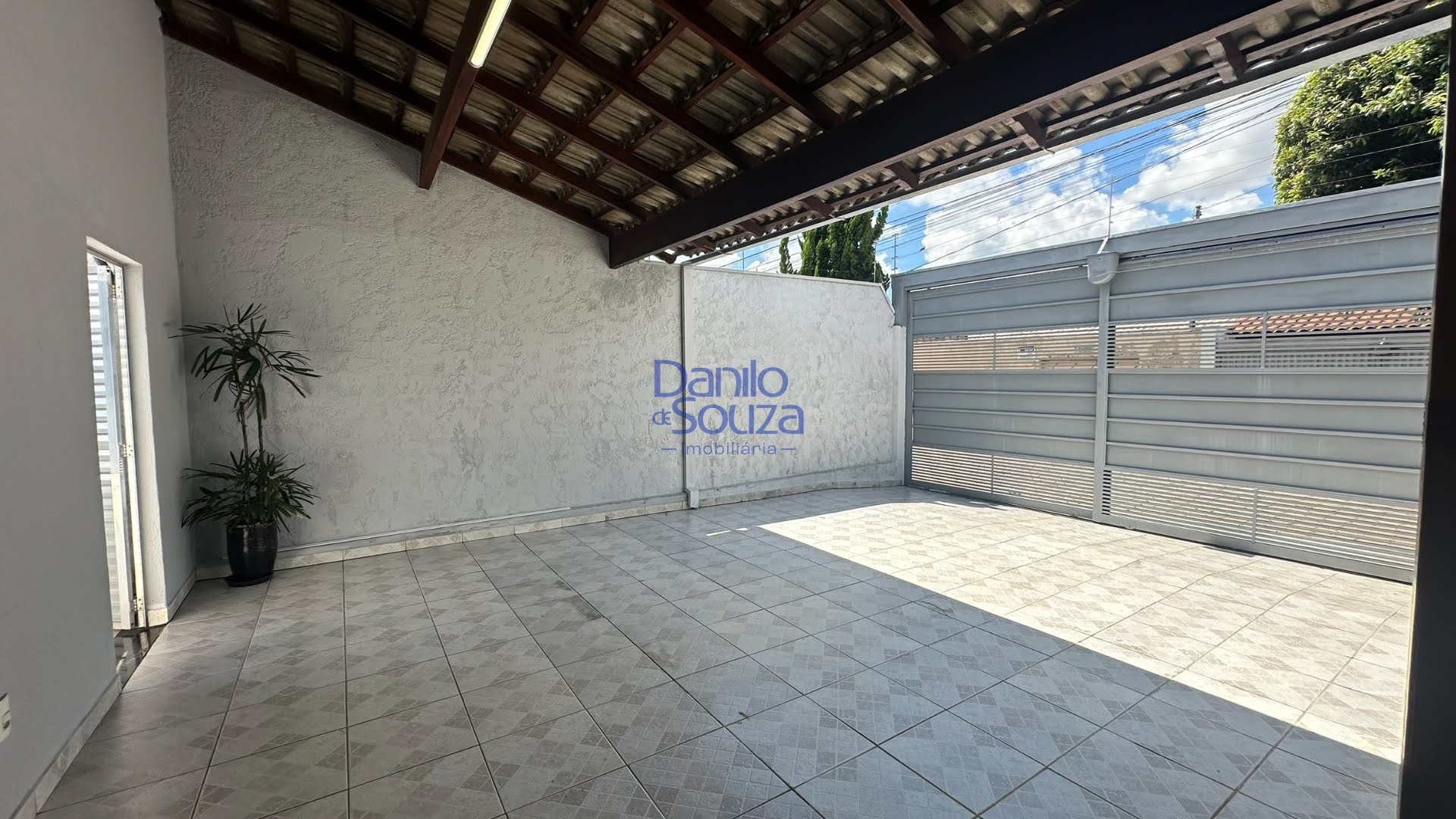 Casa à venda com 3 quartos, 1 suíte, 4 vagas e 150m² no Jardim Europa I, Araxá (MG) — foto 4 de 15