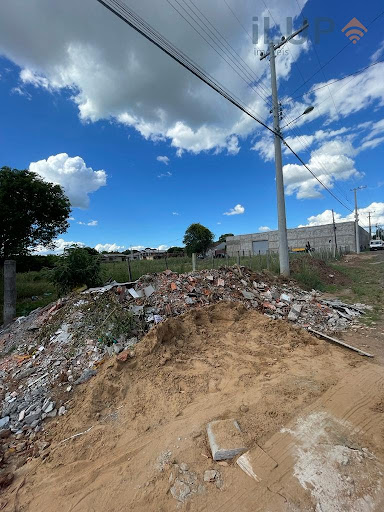 Terreno em área com grande potencial comercial