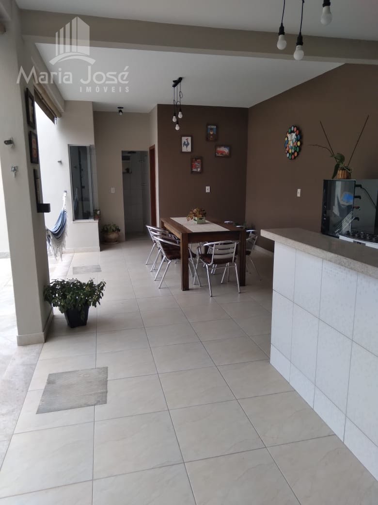 Casa à venda com 3 quartos, 1 suíte, 2 vagas e 227m² no Iporanga, Sete Lagoas (MG) — foto 22 de 30