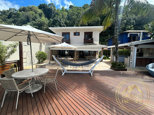 Casa Frente Mar em Ponta da Cruz  -  Angra dos Reis