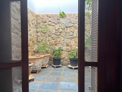 Jardim de inverno com acesso pela sala intima