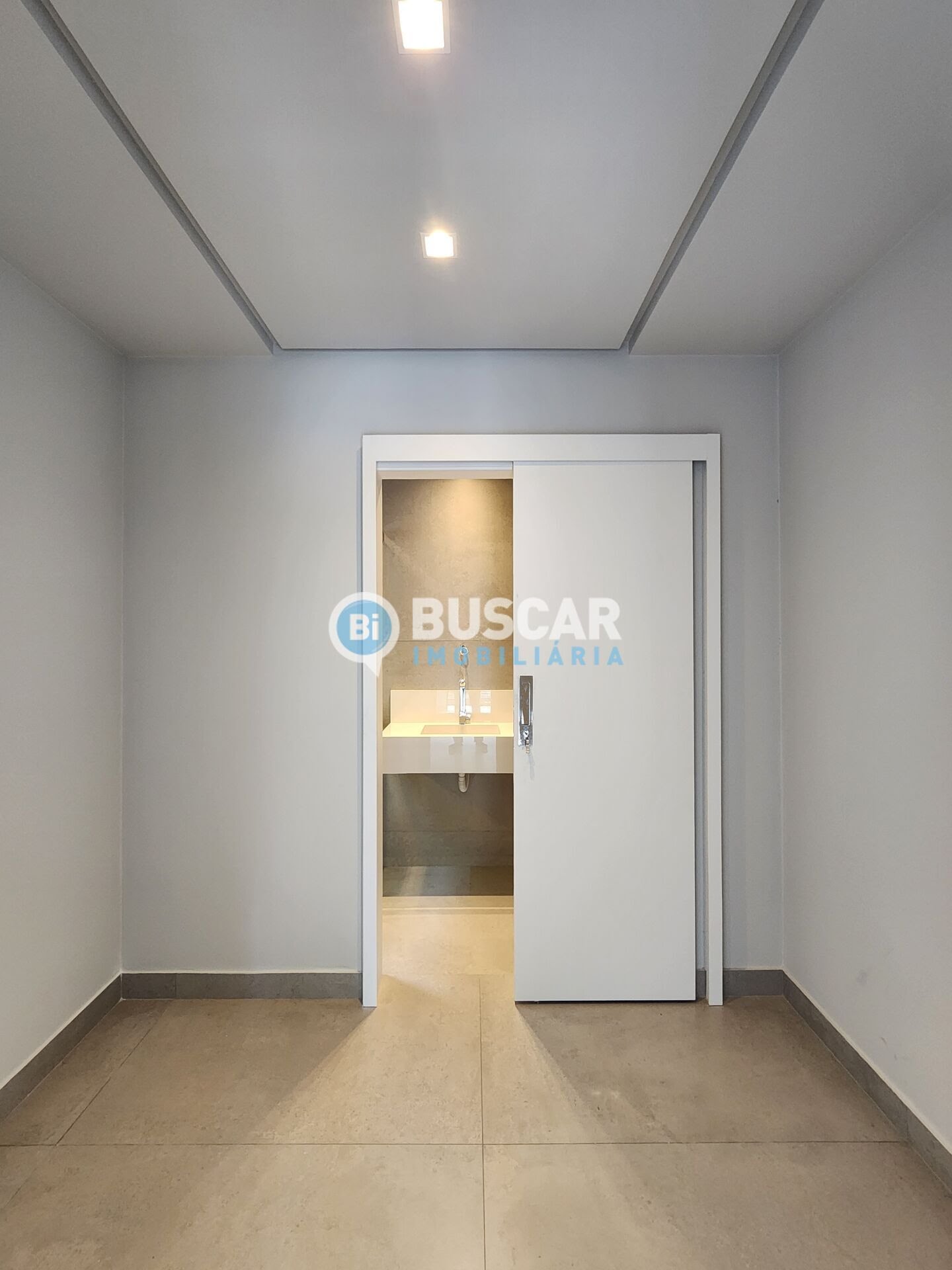 Casa à venda com 4 quartos, 4 suítes, 4 vagas e 240m² no Sim, Feira de Santana (BA) — foto 14 de 24