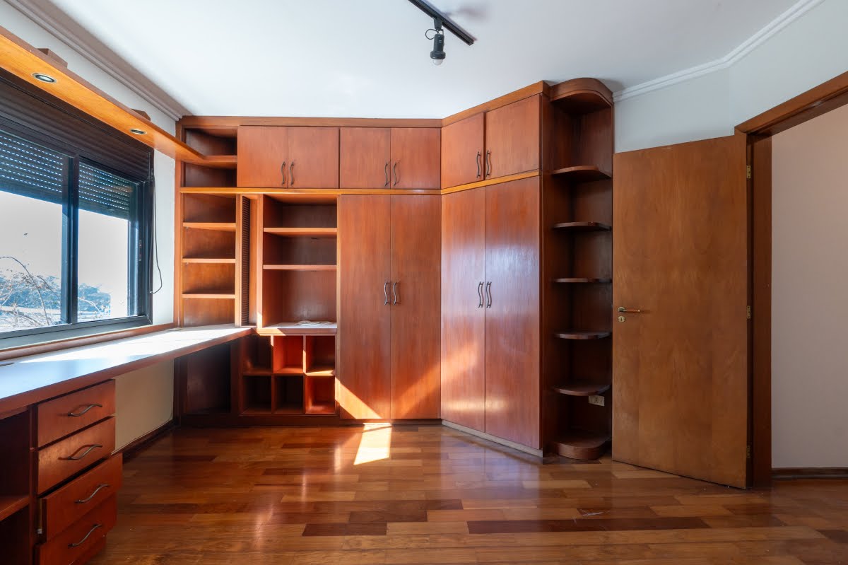 Apartamento à venda com 4 quartos, 1 suíte, 3 vagas e 163m² no Campo Belo, São Paulo (SP) — foto 24 de 30