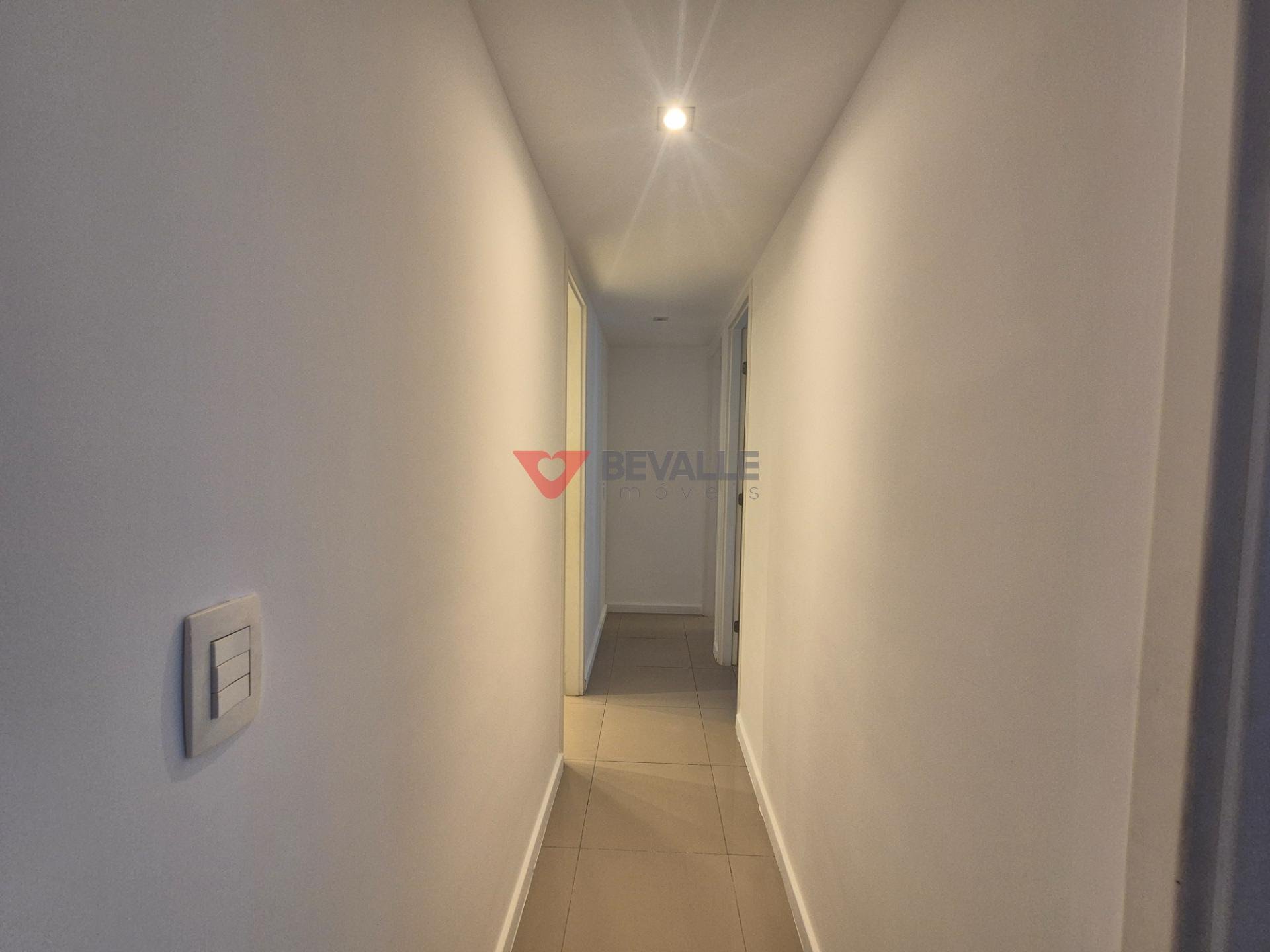Apartamento à venda com 4 quartos, 1 suíte, 2 vagas e 115m² no Botafogo, Rio de Janeiro (RJ) — foto 20 de 30