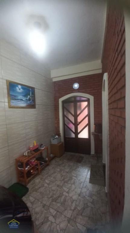 Casa à venda com 2 quartos, 2 banheiros, 2 vagas e 88m² no Vila Tupi, Praia Grande (SP) — foto 17 de 18