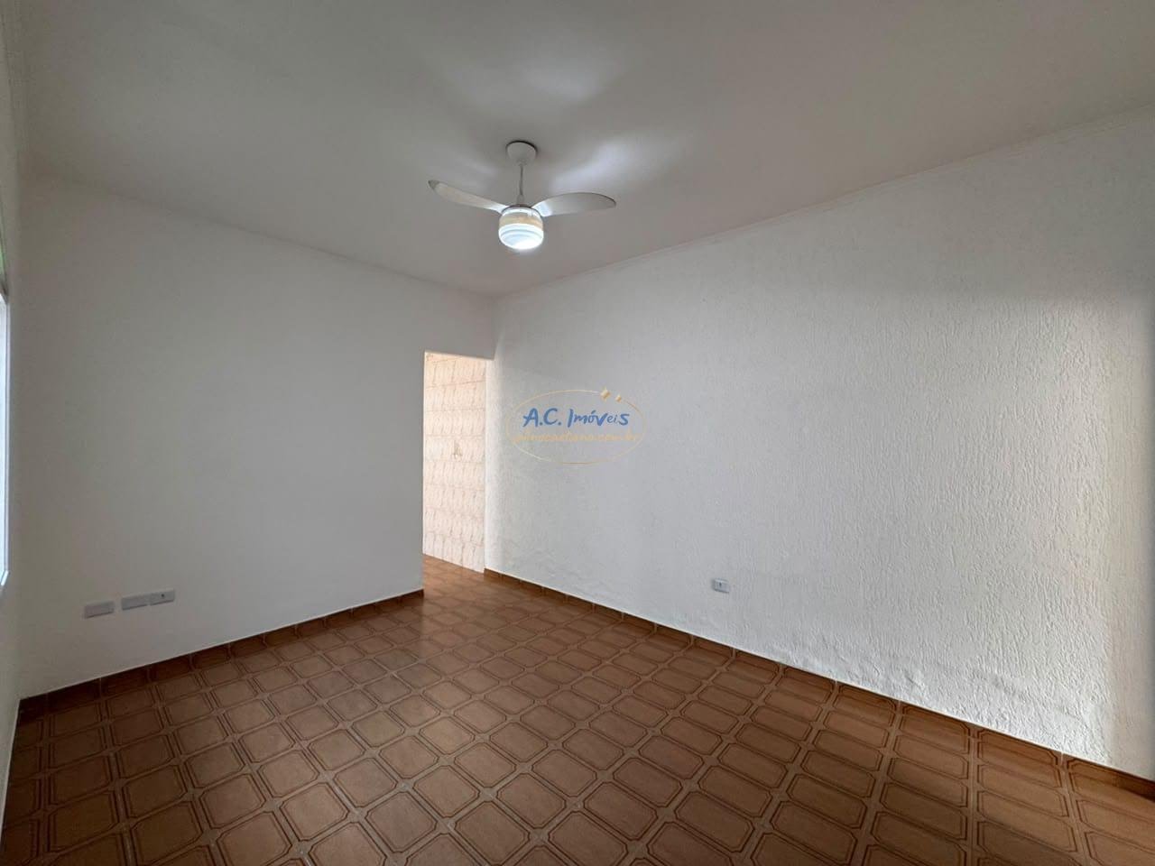 Casa à venda com 3 quartos, 1 suíte, 2 vagas e 92m² no Boqueirão, Praia Grande (SP) — foto 18 de 22
