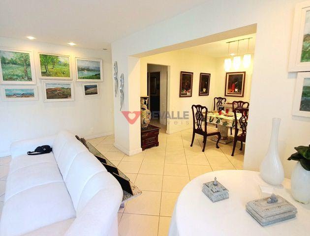 Apartamento à venda com 3 quartos, 5 banheiros, 1 vaga e 245m² no Copacabana, Rio de Janeiro (RJ) — foto 21 de 30