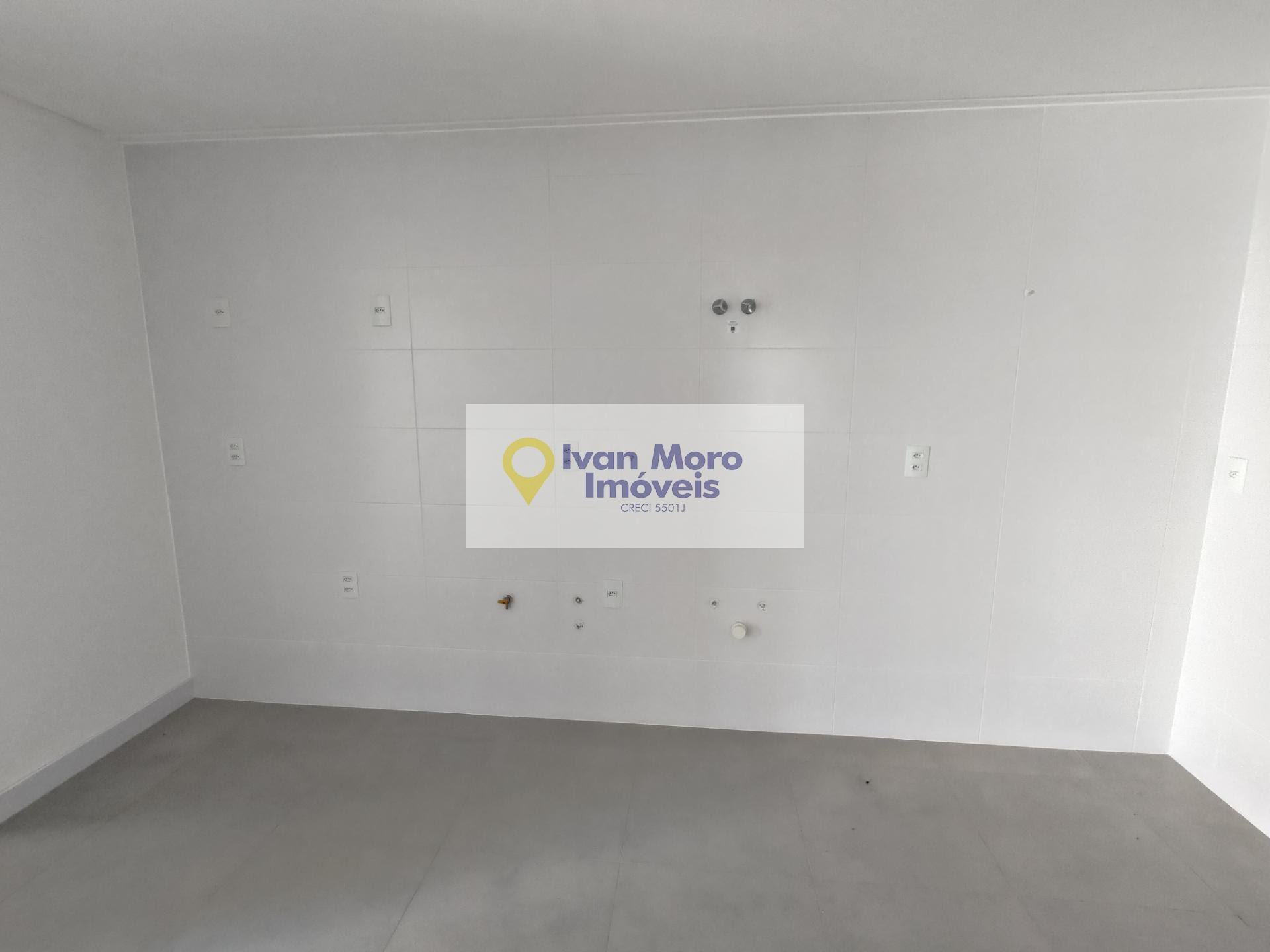 Apartamento à venda com 3 quartos, 3 suítes, 2 vagas e 110m² no Centro, Florianópolis (SC) — foto 6 de 30