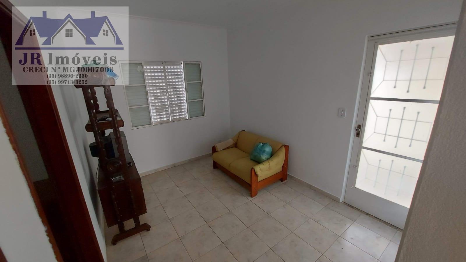 Casa à venda com 4 quartos, 2 banheiros e 2 vagas no Medicina, Itajubá (MG) — foto 15 de 16