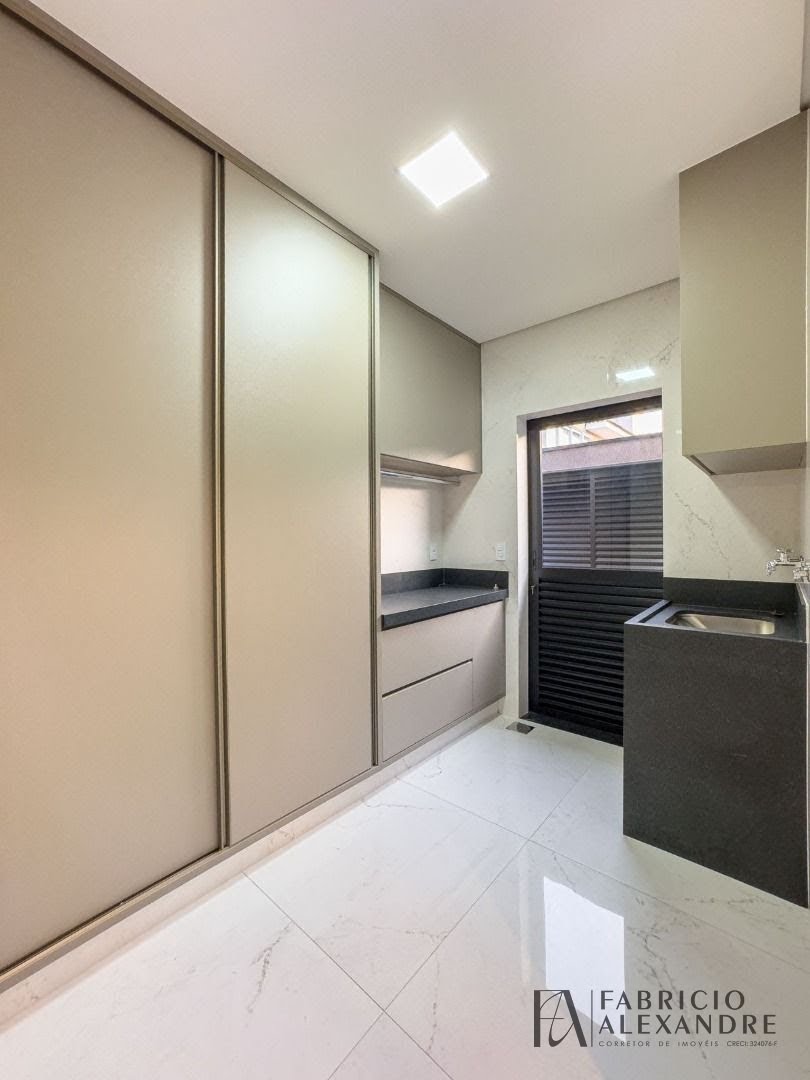 Casa à venda com 3 quartos, 3 suítes, 4 vagas e 260m² no Parque Residencial Damha V, São José do Rio Preto (SP) — foto 7 de 22
