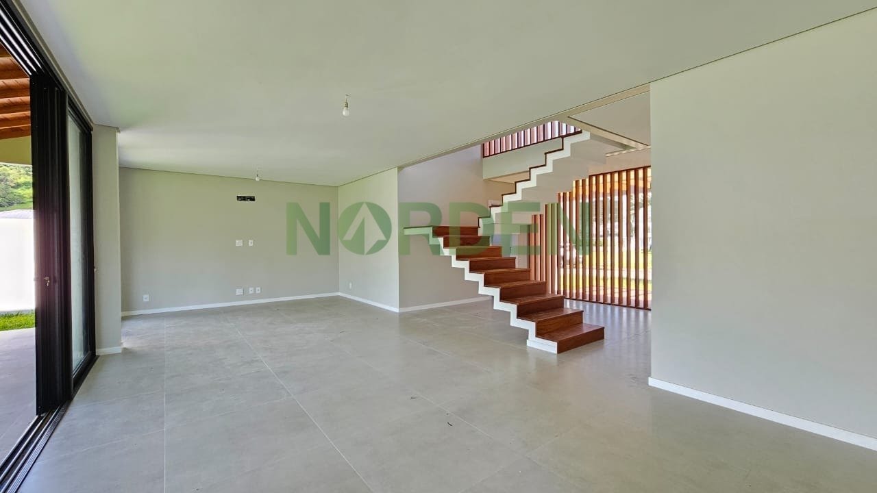 Casa de 230 m² com 4 quartos na Green Hill 2, Cachoeira do Bom Jesus