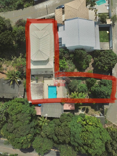 Casa em Marbela - Serra: 730m², 6 dormitórios, 3 suítes, 5 banheiros por R$950k para venda e locação