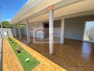Casa em Bairro Jardim  -  Santa Rita do Passa Quatro