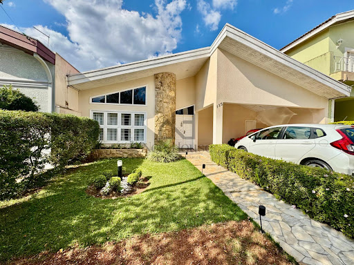 Casa à Venda em Jardim Marabá - 3 Dormitórios, 225m²