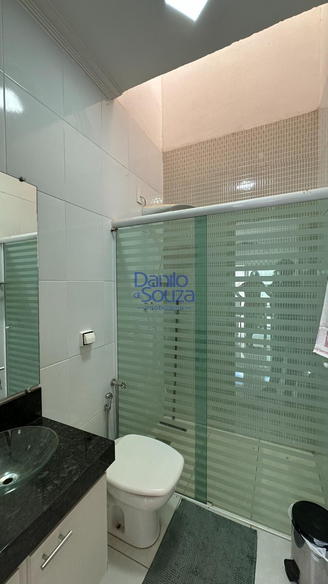 Casa à venda com 3 quartos, 2 suítes e 360m² no Guilhermina Vieira Chaer, Araxá (MG) — foto 14 de 26