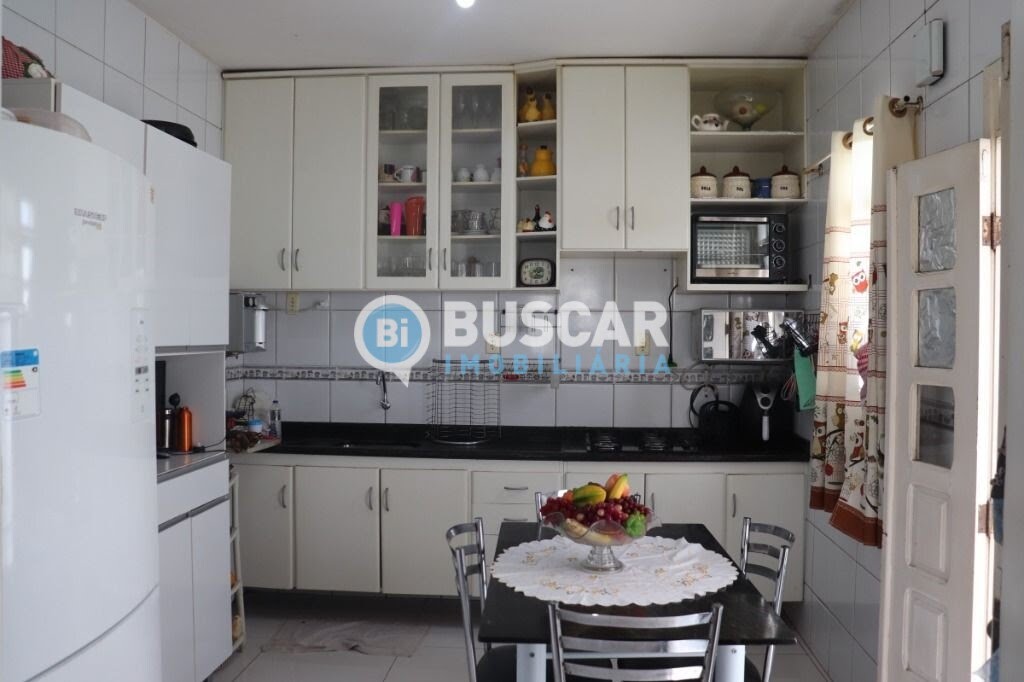 Casa à venda com 3 quartos, 4 banheiros, 2 vagas e 240m² no Parque Getúlio Vargas, Feira de Santana (BA) — foto 9 de 20
