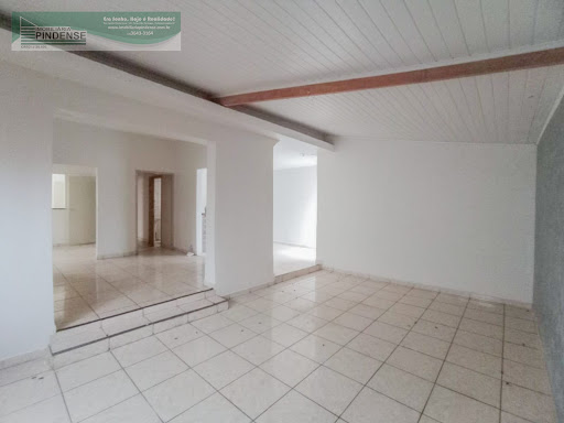 Casa Comercial em Vila Bourghese - Pindamonhangaba, SP
