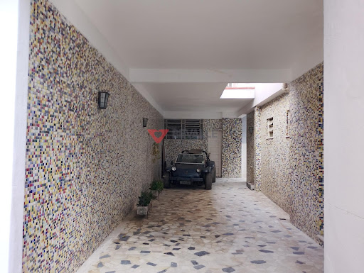 "Casa à Venda em Urca, RJ: 3 Dormitórios e 404m² por R$ 2,95M"