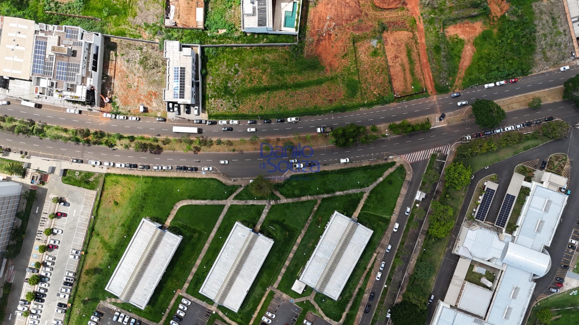 Terreno à venda com 450m² de terreno no Guilhermina Vieira Chaer, Araxá (MG) — foto 10 de 11