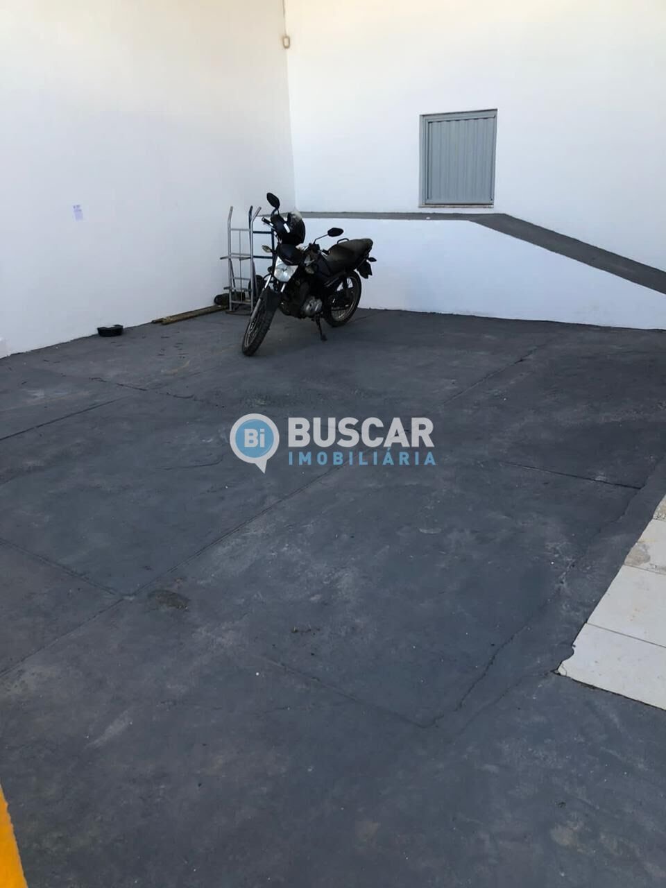 Comercial à venda com 2 banheiros e 600m² no Tomba, Feira de Santana (BA) — foto 2 de 7