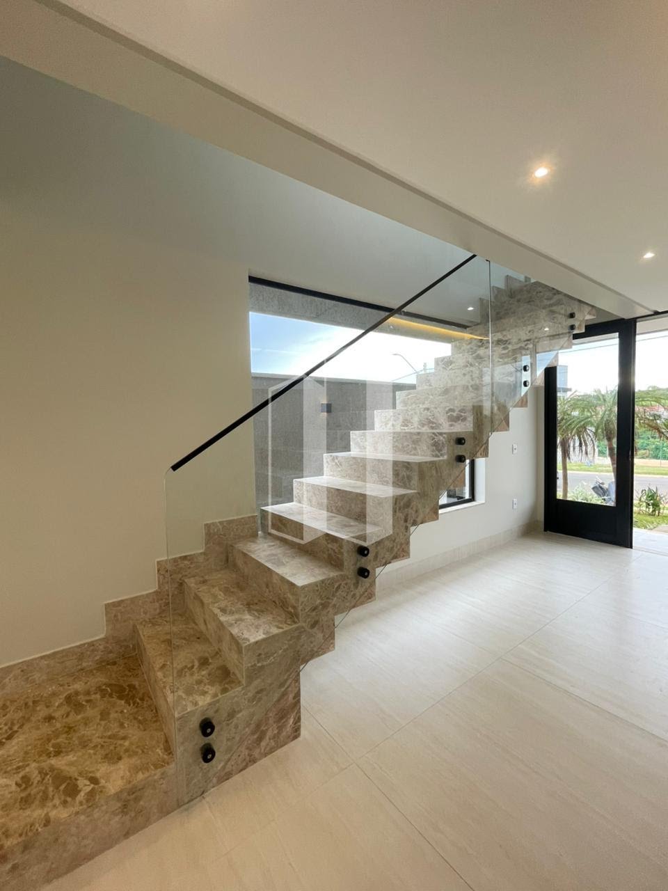 Casa à venda com 3 quartos, 3 suítes, 4 vagas e 220m² no Jardins Parma, Senador Canedo (GO) — foto 27 de 30