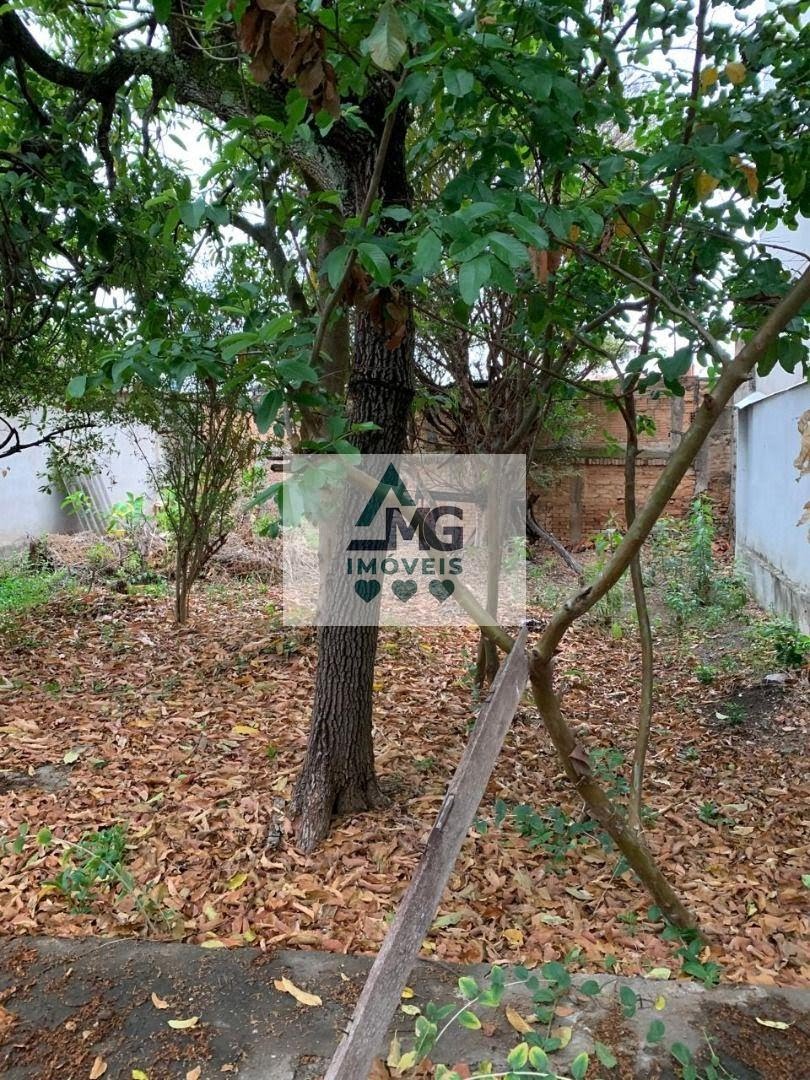 Casa à venda com 3 quartos, 1 banheiro e 330m² no Centro, Três Corações (MG) — foto 12 de 17