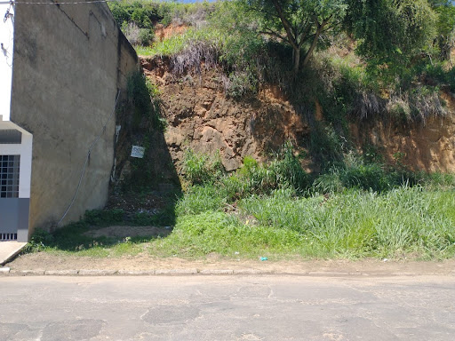 Lote / Terreno em Niterói  -  Itaperuna