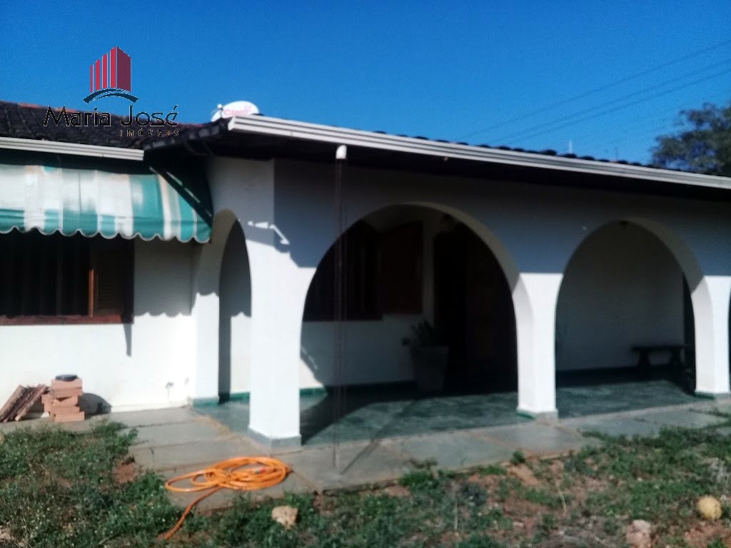 Casa à venda com 4 quartos, 1 suíte, 3 vagas e 1080m² no São Geraldo, Sete Lagoas (MG) — foto 10 de 30