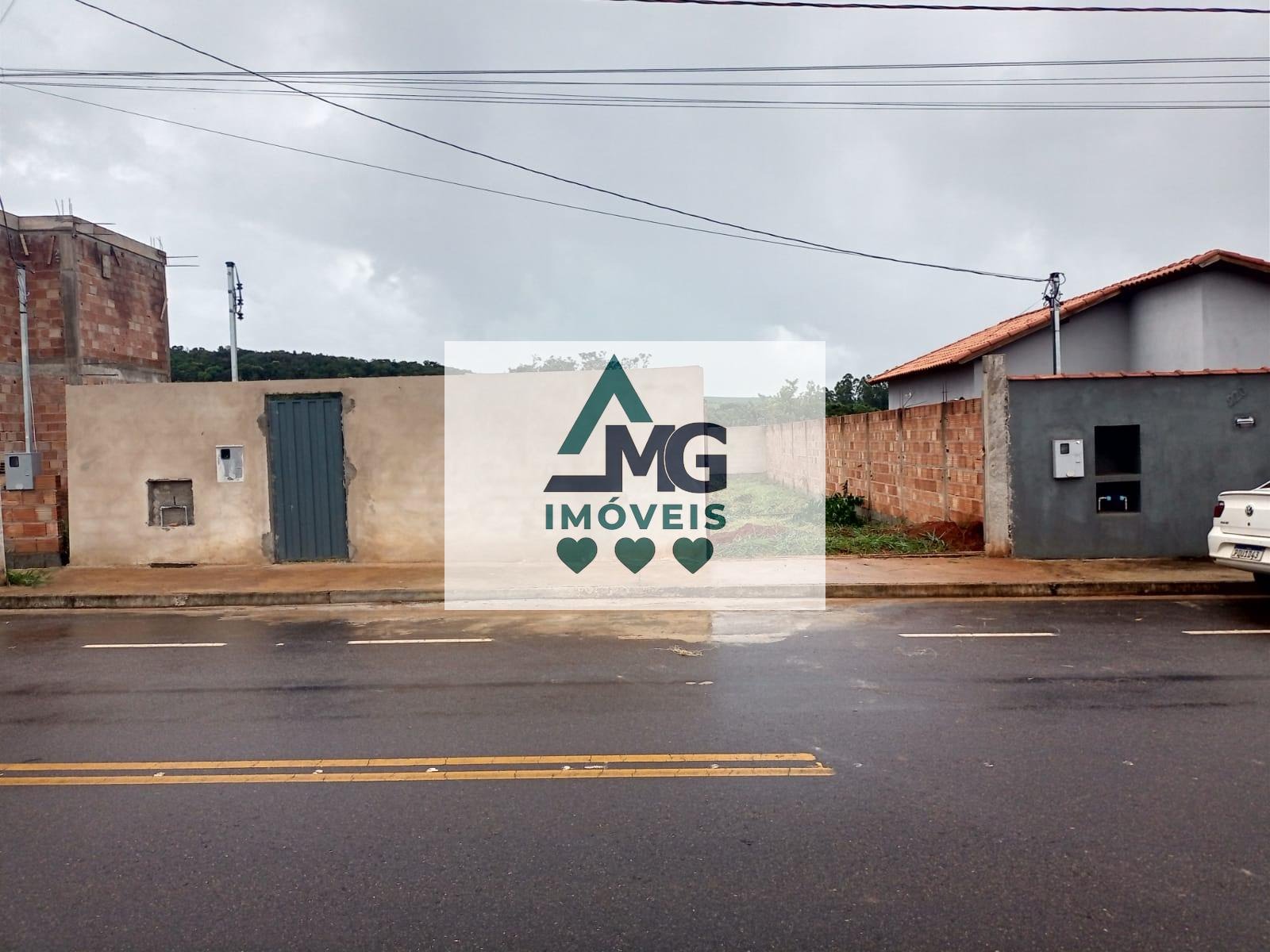Terreno à venda com 300m² de terreno no Cidade Jardim, Três Corações — foto principal