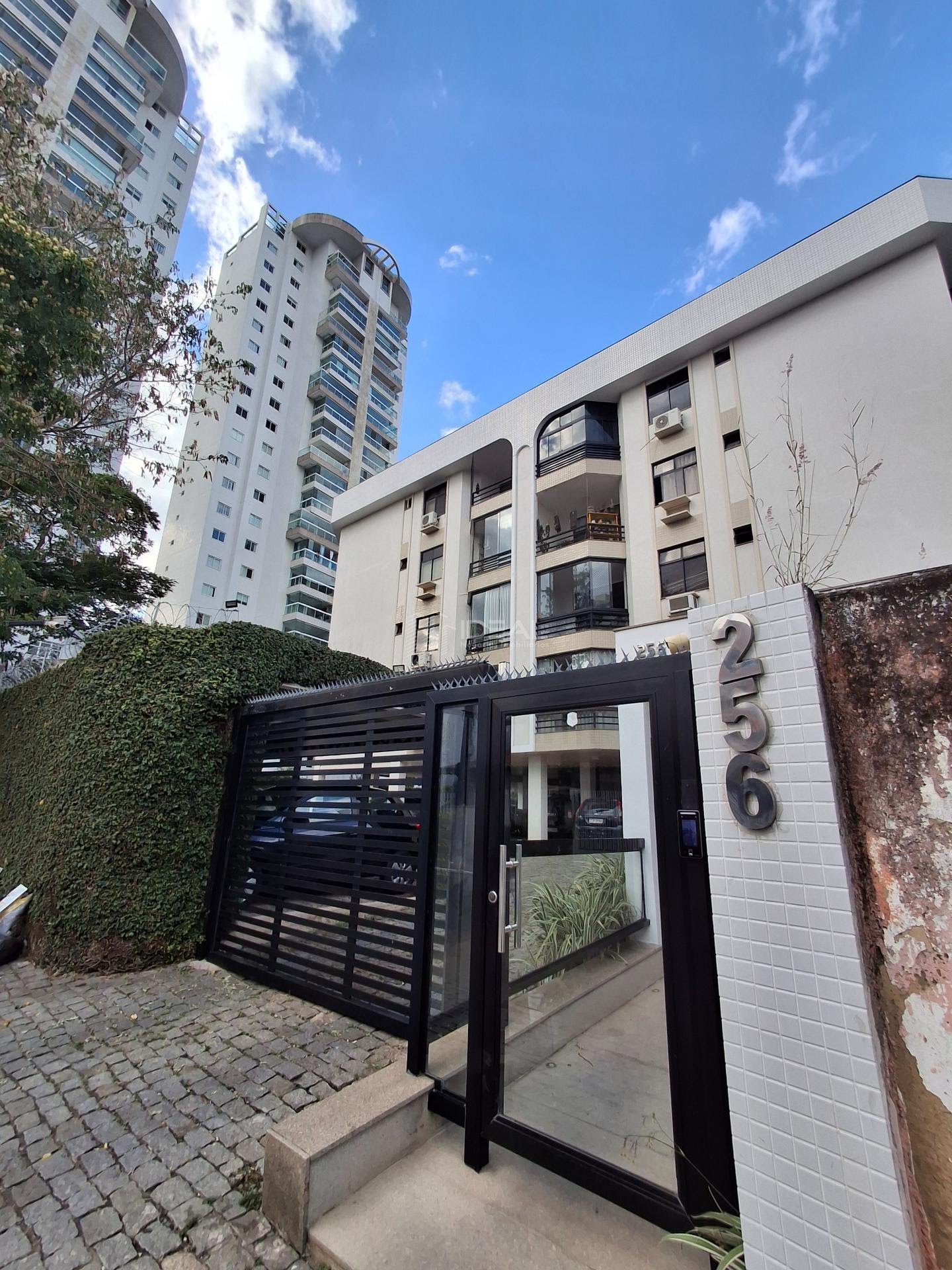 Apartamento à venda com 3 quartos, 1 suíte, 2 vagas e 160m² no Centro, Campos dos Goytacazes (RJ) — foto 24 de 30