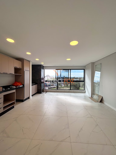 Apartamento para locação semi mobiliado no Edifício London Tower 