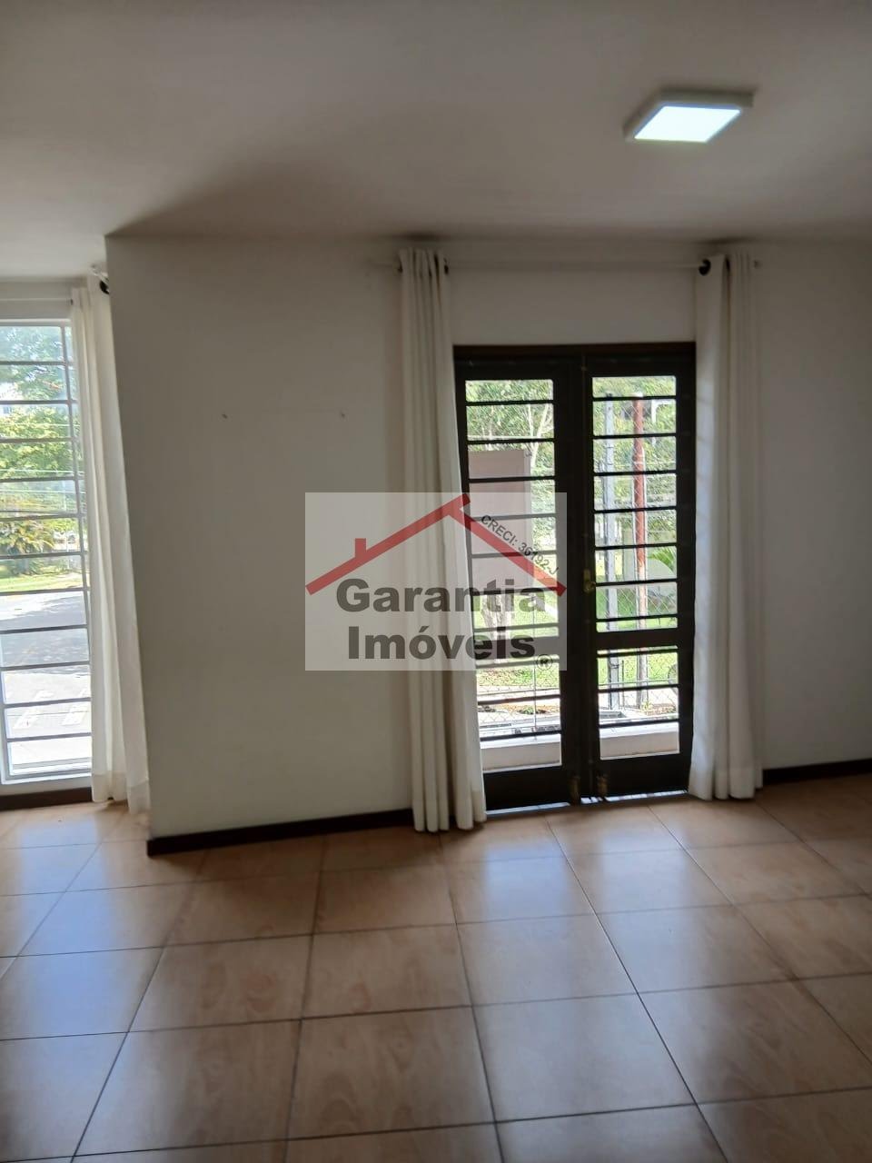 Casa à venda com 4 quartos, 3 suítes, 5 vagas e 150m² no Granja Viana, Cotia (SP) — foto 3 de 30
