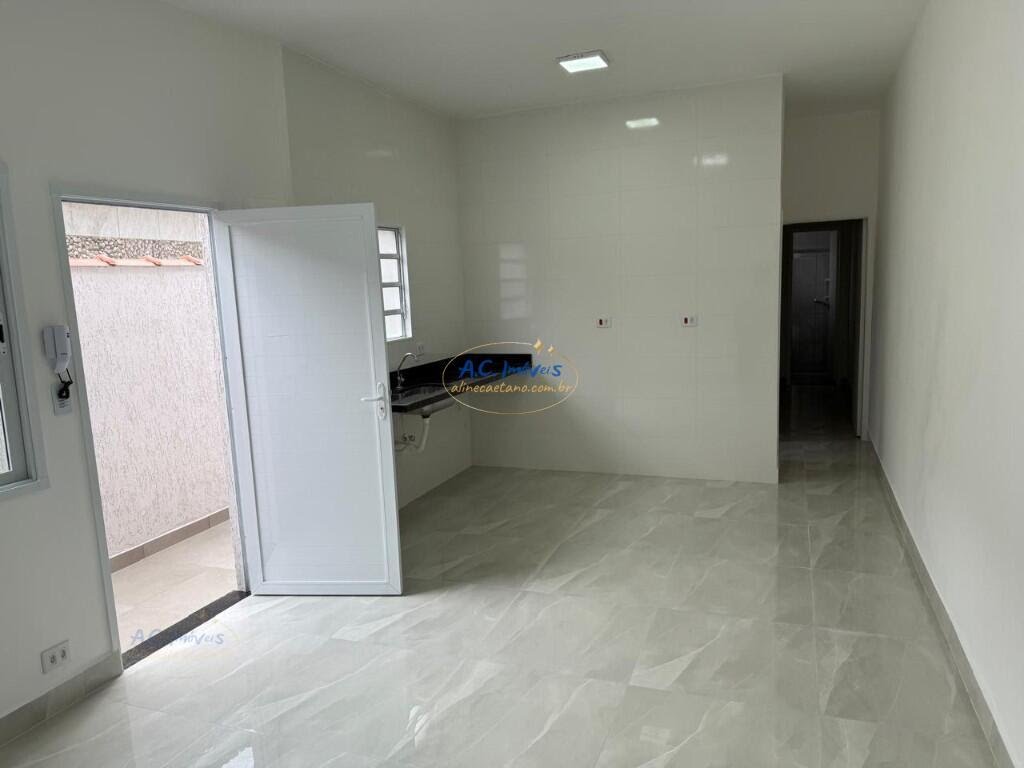 Casa à venda com 2 quartos, 1 suíte, 2 vagas e 70m² no Nova Mirim, Praia Grande (SP) — foto 7 de 19