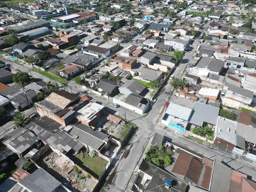 Terreno Esquina em Matinhos: Área de Moradores, Ótima Opção