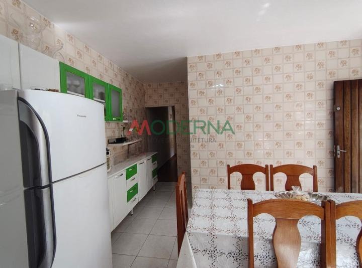 Casa à venda com 4 quartos, 1 suíte, 2 vagas e 208m² no Piraporinha, Diadema (SP) — foto 11 de 30