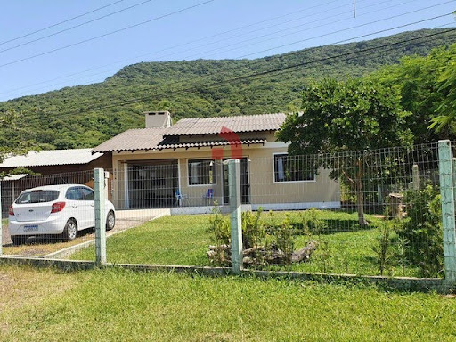 Casa nas Laranjeiras  -  Osório