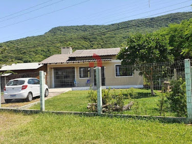 Casa nas Laranjeiras  -  Osório