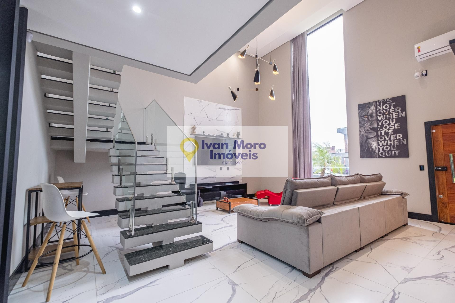 Casa à venda com 4 quartos, 4 suítes, 4 vagas e 300m² no São João do Rio Vermelho, Florianópolis (SC) — foto 3 de 30