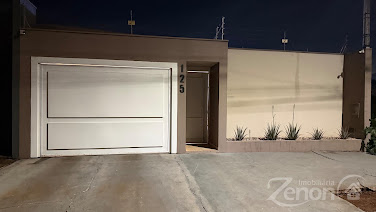 Casa em Residencial Buritis, Adamantina | 3 Suítes com Closet 224m²