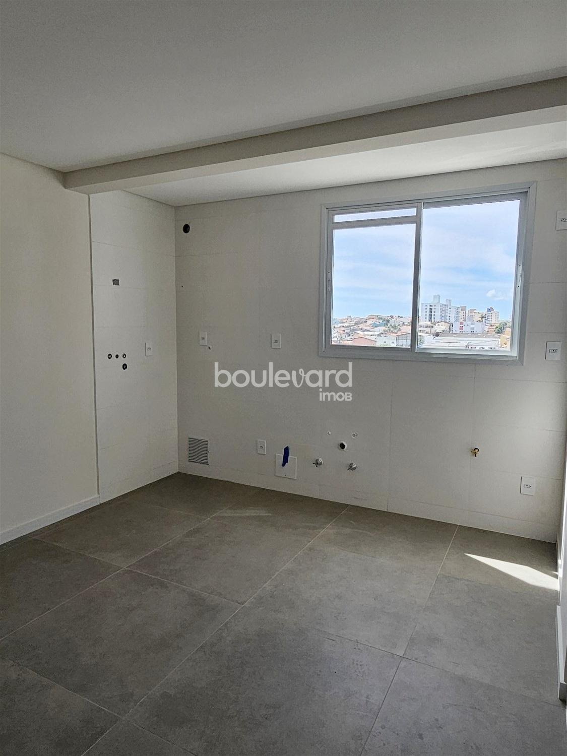 Apartamento à venda com 2 quartos, 1 suíte, 1 vaga e 70m² no Ipiranga, São José (SC) — foto 5 de 22